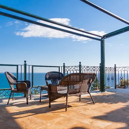 Vista Lara Villa *