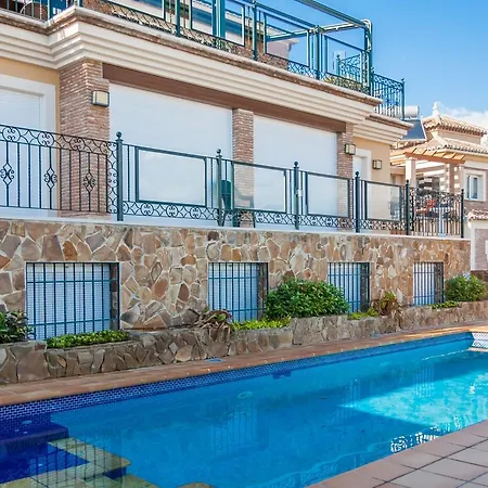 Vista Lara Villa