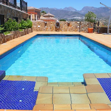 Vista Lara Villa *