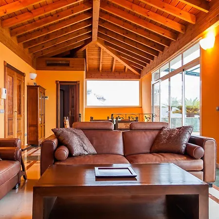 Vista Lara Villa