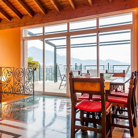 Villa Vista Lara *