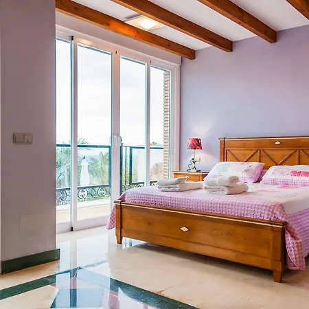 Villa Vista Lara *